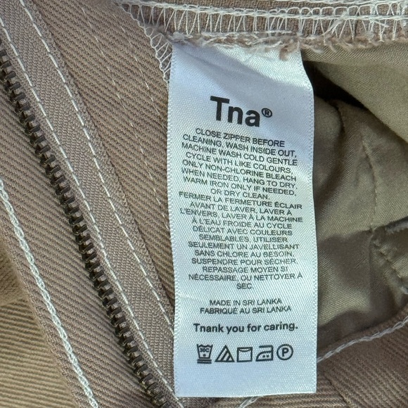 Aritzia TNA Cargo Pants - Picture 5 of 5
